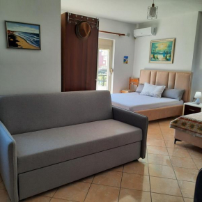 Xhoel Apartment